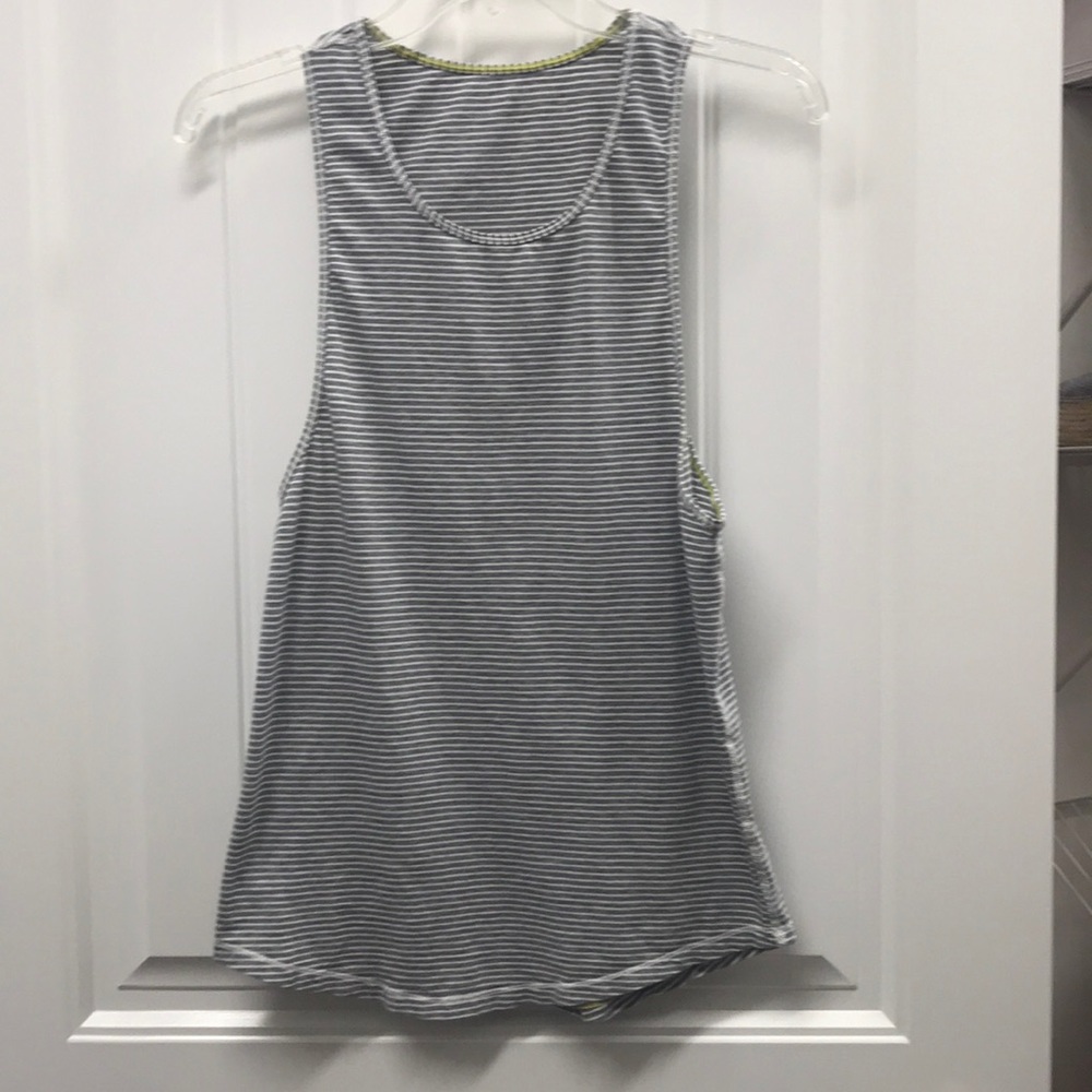 Lululemon gray/white striped tank. Sz 4